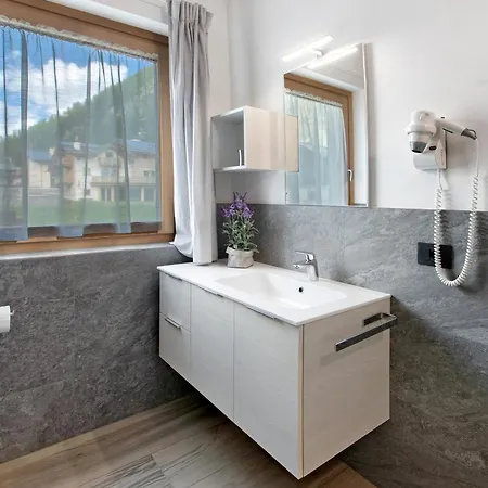Snowlake Apartment *